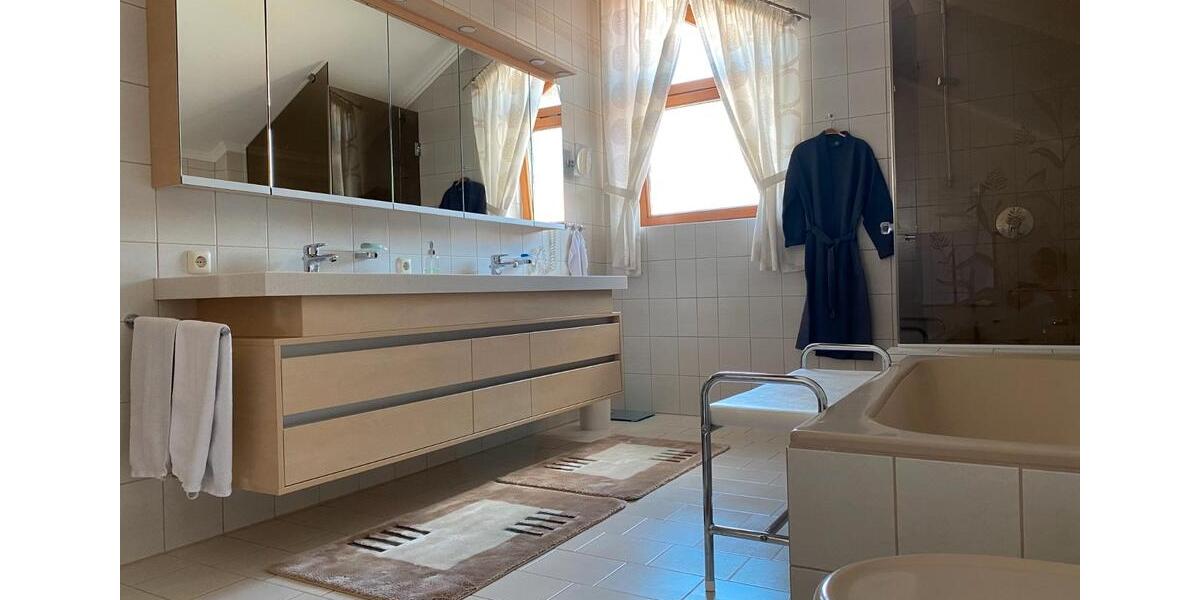Einfamilienhaus Landau an der Isar - 6 Zimmer, 152 m&sup2;, 575.000&euro; | Angebot:26891661
