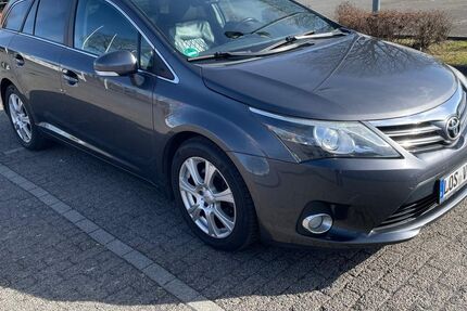 Toyota Avensis 174.000 km 7.600 &euro; Fürstenwalde 15517