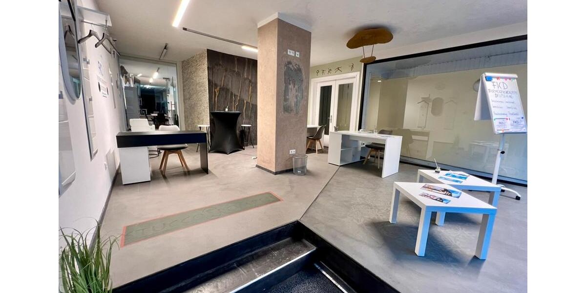 Sofort frei - DIE Laden- Bürofläche in Hann. Münden - einzigartig und repräsentativ. Staffelmiete denkbar ! zimmer