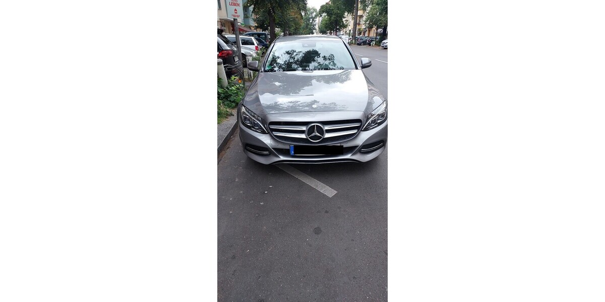 Mercedes-Benz C-Klasse 90.000 km 17.500 &euro; Berlin 10178