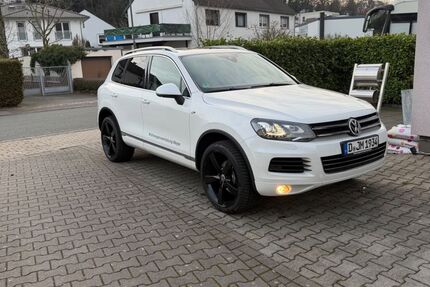 VW Touareg 206.000 km 16.300 &euro; Düsseldorf 40627