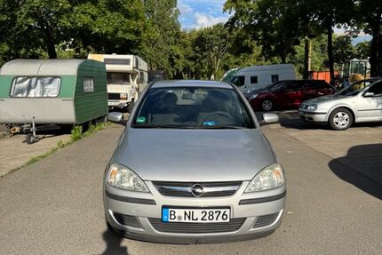 Opel Corsa 179.000 km 1.800 &euro; Berlin 10243