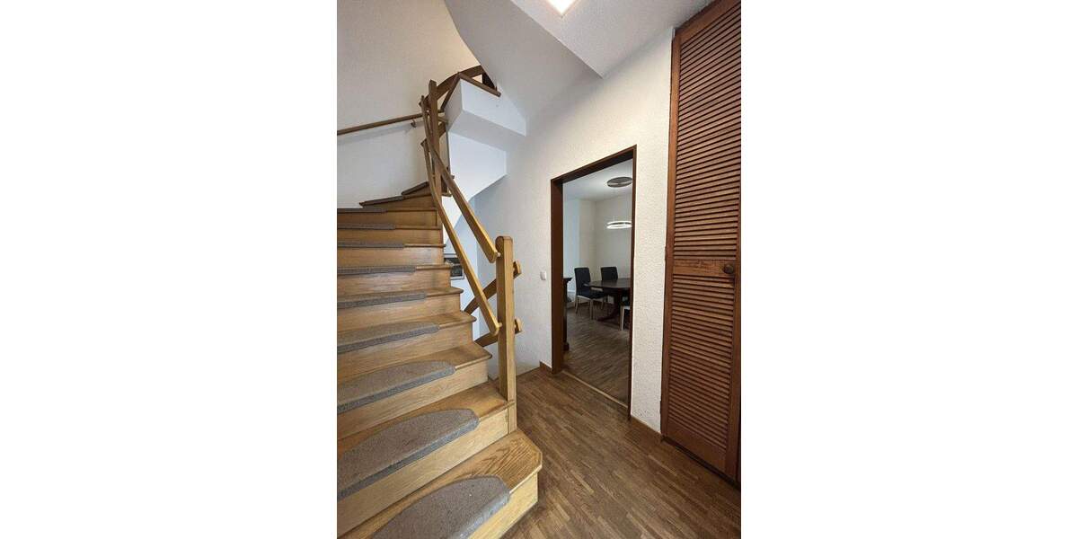 Reihenmittelhaus Köln Lövenich - 5 Zimmer, 127 m&sup2;, 599.000&euro; | Angebot:24484520