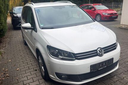 VW Touran 176.000 km 9.850 € Berlin 10245