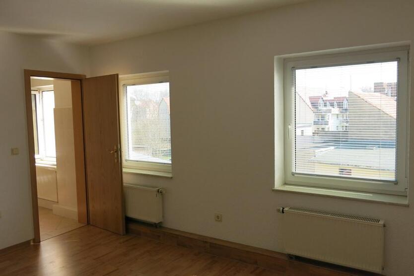 2-Raum-Wohnung (2. Etage) Löbauer Str. 17, 02894 ReichenbachOL zimmer