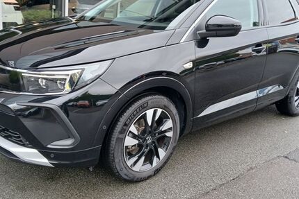 Opel Grandland (X) 23.900 km 24.990 € Herford 32049