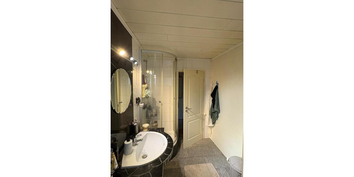 Etagenwohnung Dingolfing - 4 Zimmer, 85 m&sup2;, 950&euro; | Angebot:25975865