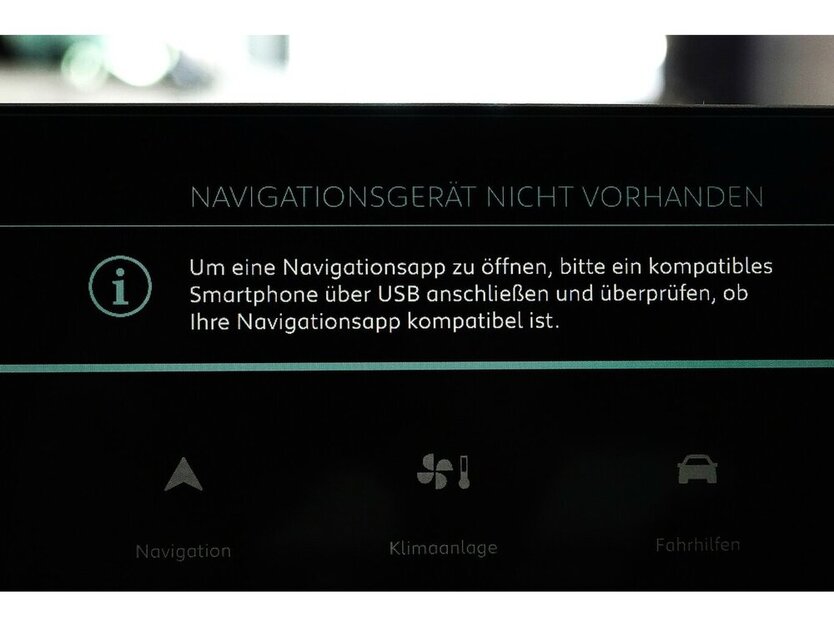 e-C4 136 Feel 50KWh CARPLAY Batteriezertifikat