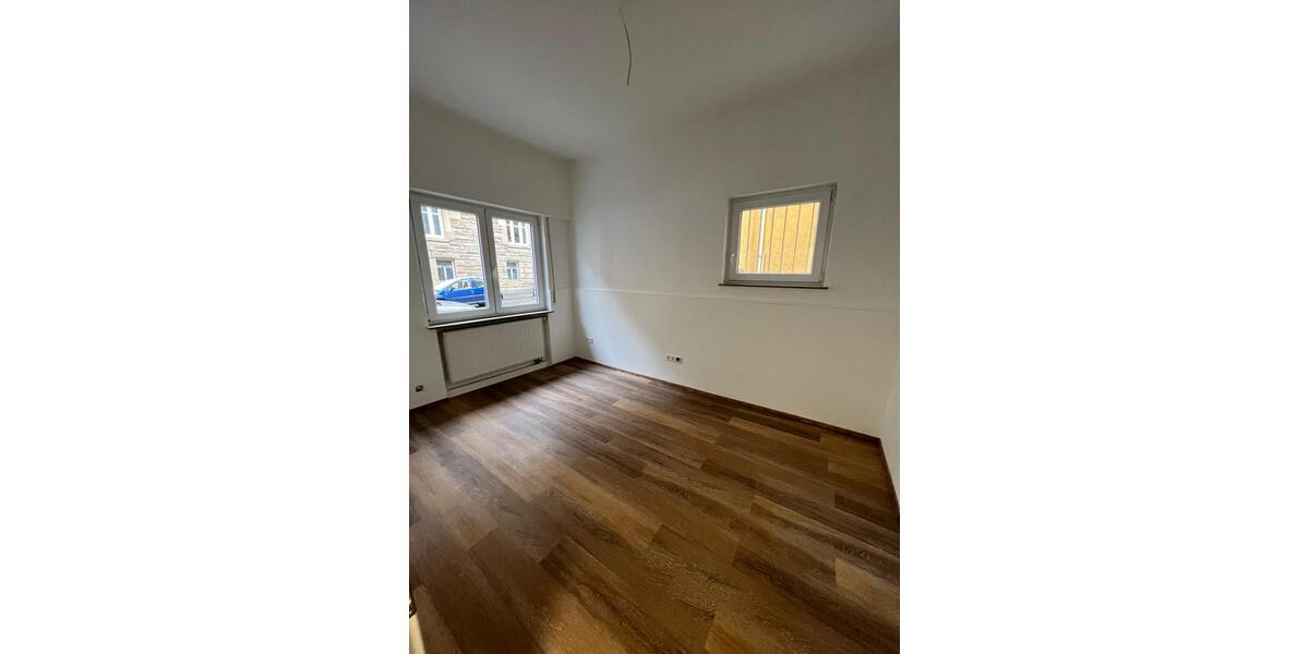 Erdgeschoßwohnung Stuttgart Lehen - 5 Zimmer, 113 m&sup2;, 1.890&euro; | Angebot:26337371