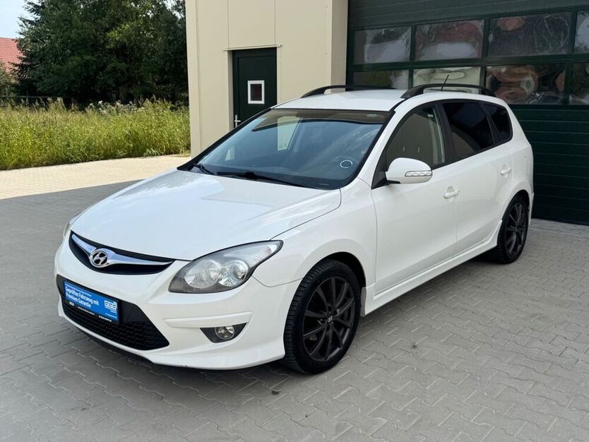 i30