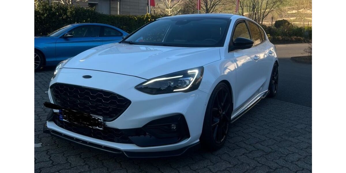 Ford Focus 46.265 km 31.080 &euro; Veldenz 54472