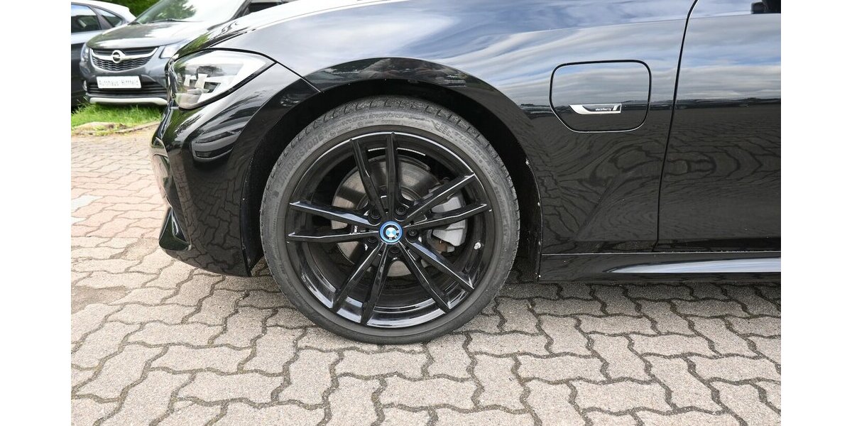 BMW 320e tour*M Sport*Aut Navi Leder/Alca RFK 19Alu 46.000 km 29.990 &euro; Seevetal - Hittfeld 21218