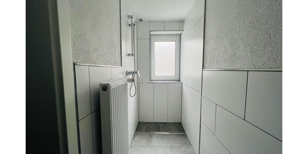 Teilsaniertes Einfamilien-Mehrgenerationenhaus mit Terrasse, Garage und opt. Grundstückserweiterung - Einfamilienhaus Horb am Neckar | Angebot:26083100