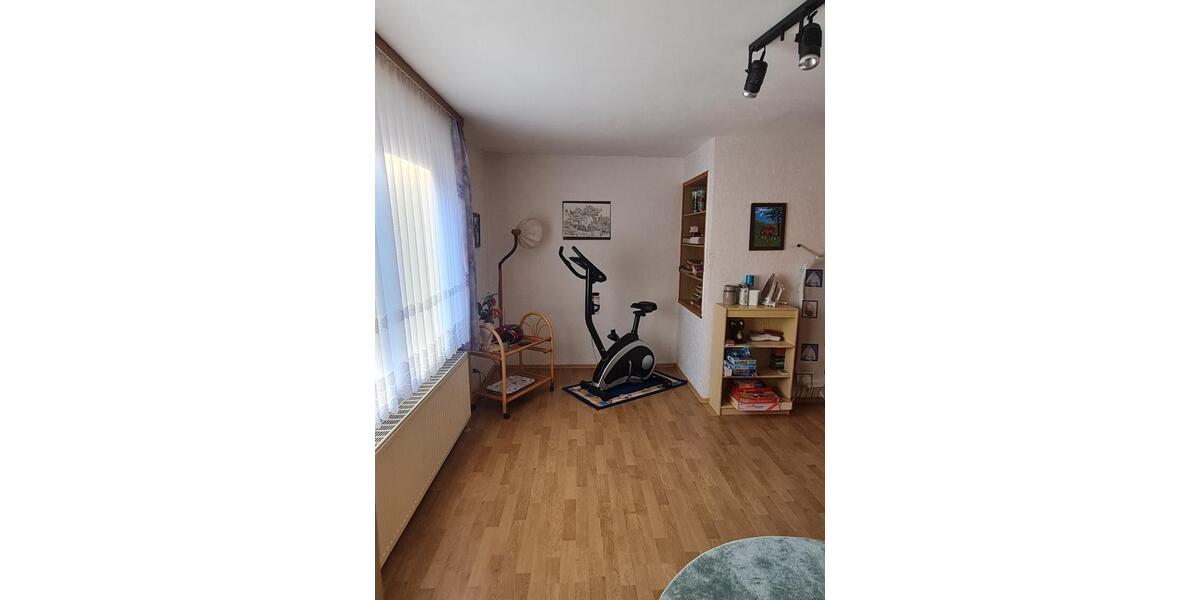 Doppelhaushälfte Marktredwitz - 4 Zimmer, 98 m&sup2;, 160.000&euro; | Angebot:22082738