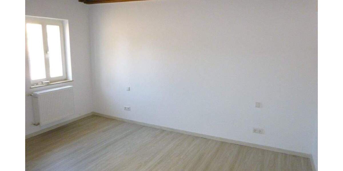 Etagenwohnung Weikersheim - 3 Zimmer, 110 m&sup2;, 660&euro; | Angebot:25244625