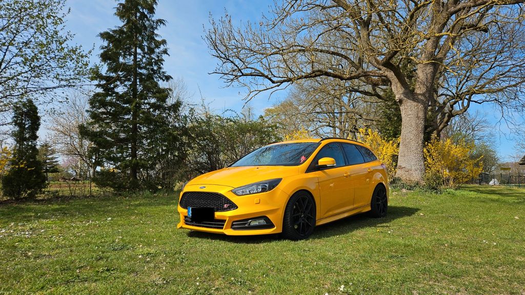 Ford Focus 178.301 km 11.450 &euro; Brahlstorf 19273