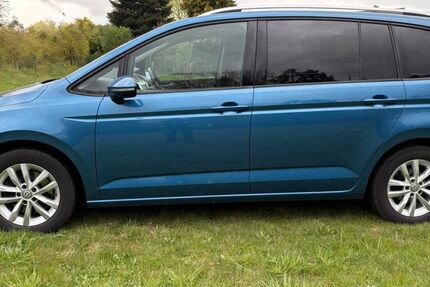 VW Touran 179.000 km 13.200 &euro; Großenkneten 26197