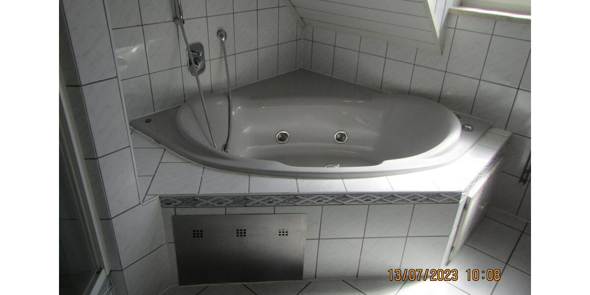 Doppelhaushälfte Freudenberg - 9 Zimmer, 173 m&sup2;, 410.000&euro; | Angebot:26694065