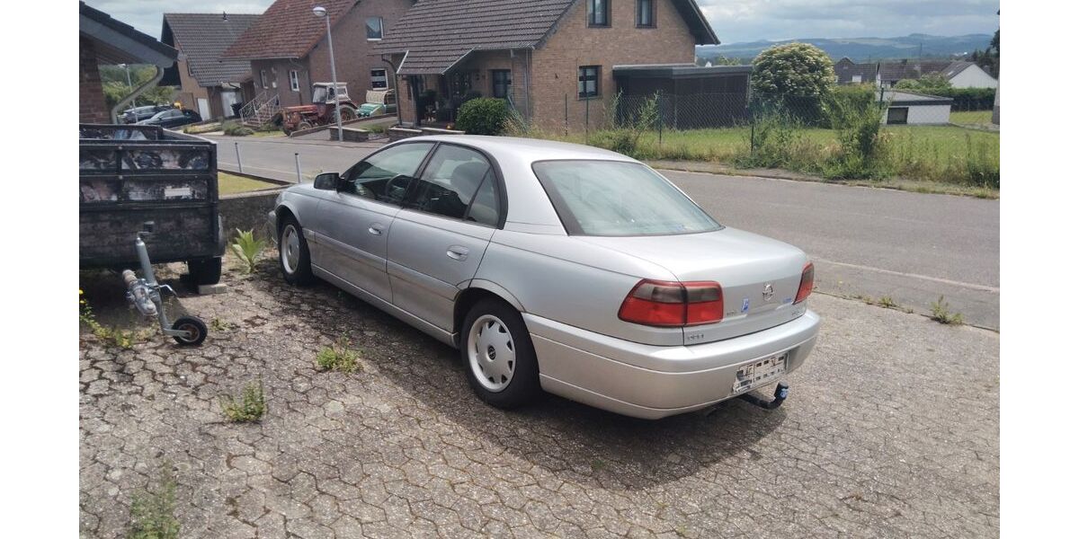 Opel Omega 209.000 km 999 &euro; Bad Münstereifel 53902