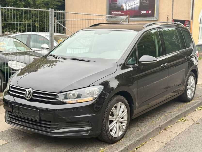 VW Touran 173.000 km 12.800 € Castrop-Rauxel 44577