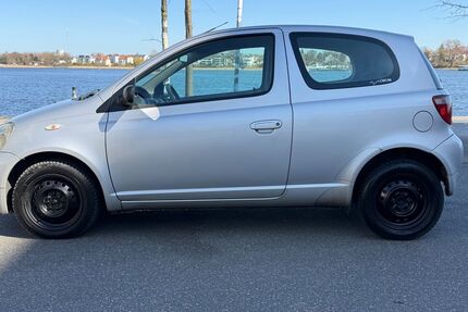 Toyota Yaris 195.236 km 1.999 &euro; Rostock 18069