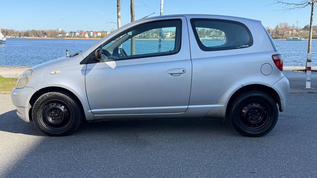 Toyota Yaris 195.236 km 1.999 &euro; Rostock 18069