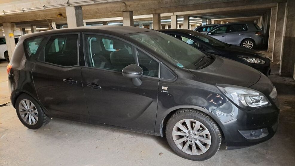 Opel Meriva 21.900 km 9.500 € München 80636