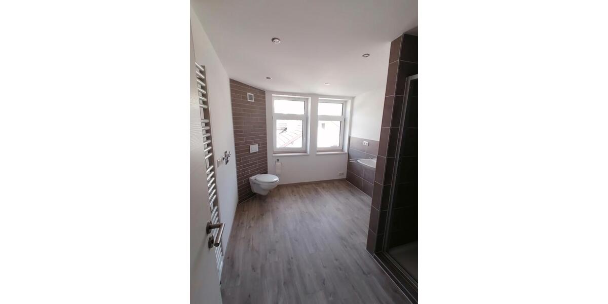 Dachgeschoßwohnung Sonneberg - 2 Zimmer, 62 m&sup2;, 590&euro; | Angebot:26478780