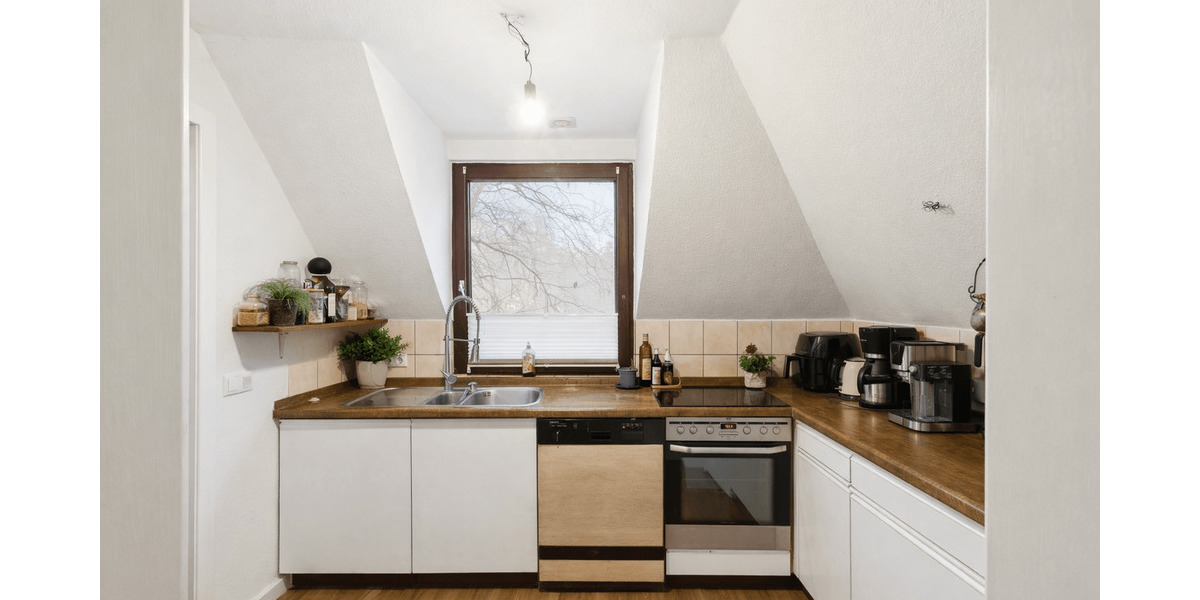 Rahlstedt von oben. Schnell verfügbar und modernisiert 2 zimmer