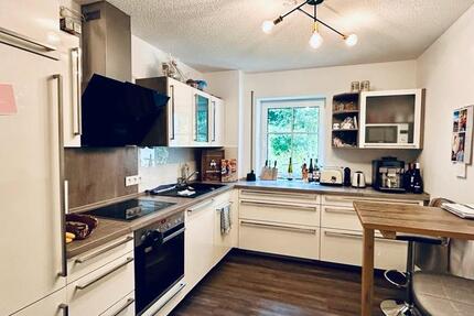 Helle 3-Zimmerwohnung mit Südbalkon & Tiefgarage 3 zimmer