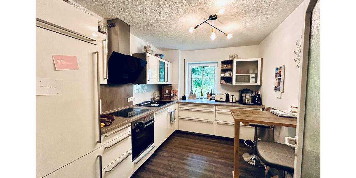 Helle 3-Zimmerwohnung mit Südbalkon & Tiefgarage 3 zimmer