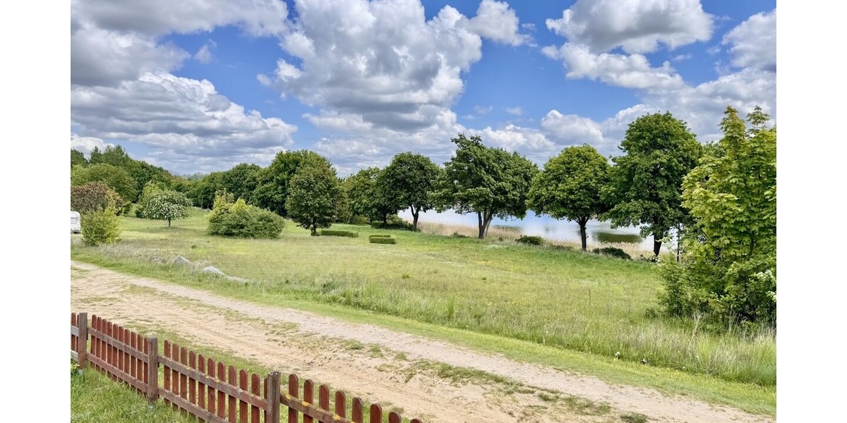 HORN IMMOBILIEN ++ Ferienhaus am See in Lebehn bei Krackow - Ferienhaus Krackow | Angebot:26729261