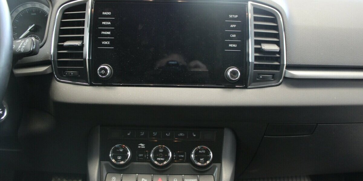 Skoda Karoq 1.5 TSI ACT DS 29.998 km 22.980 € Euskirchen 53881