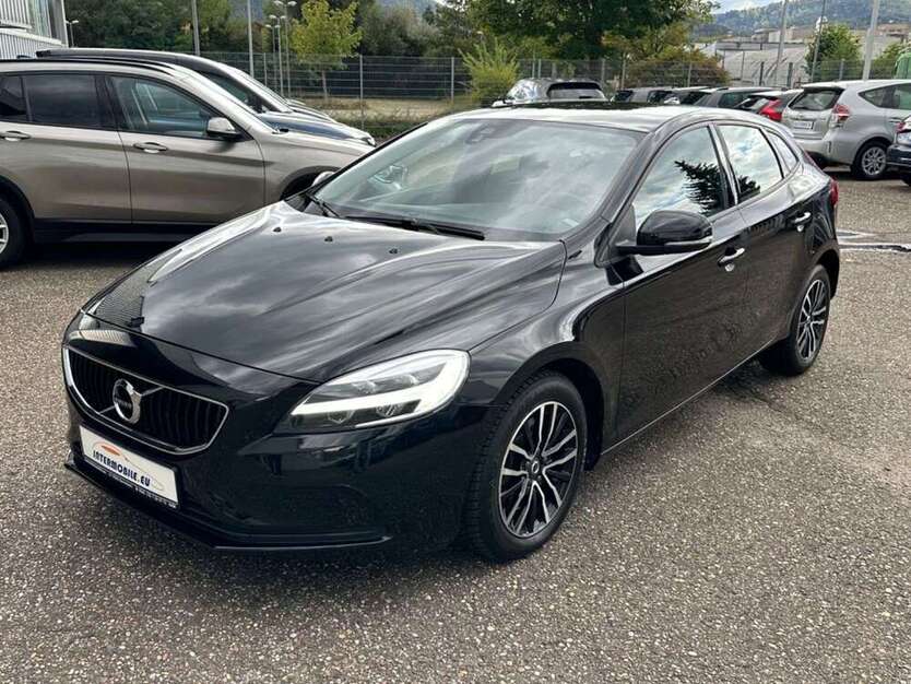 V40