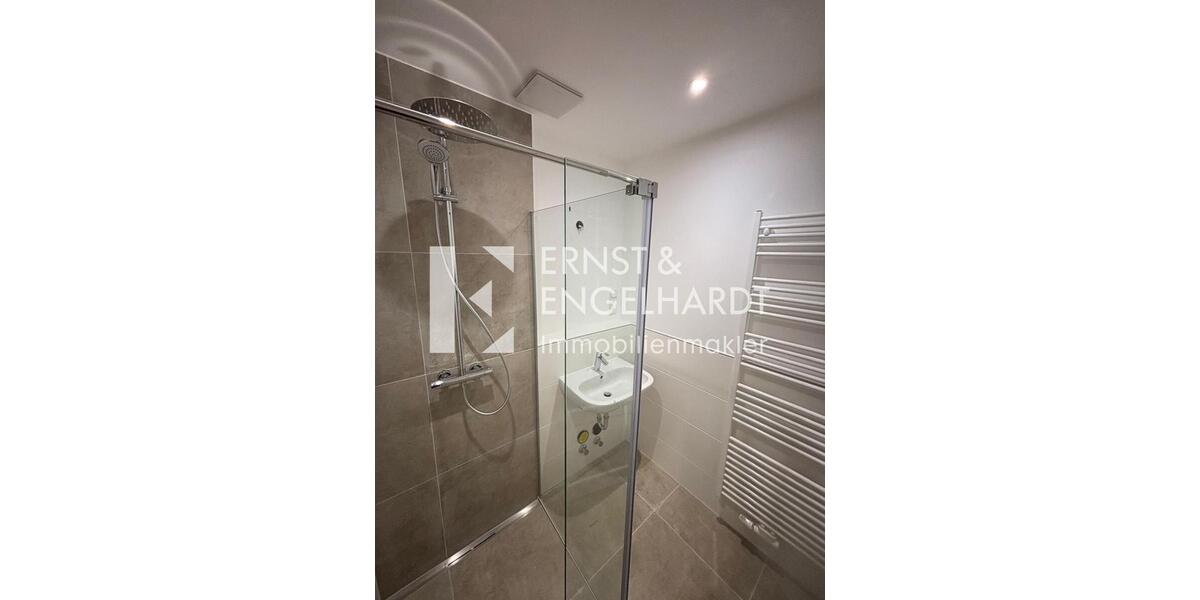 Etagenwohnung Kitzingen - 2 Zimmer, 90 m&sup2;, 900&euro; | Angebot:26381392