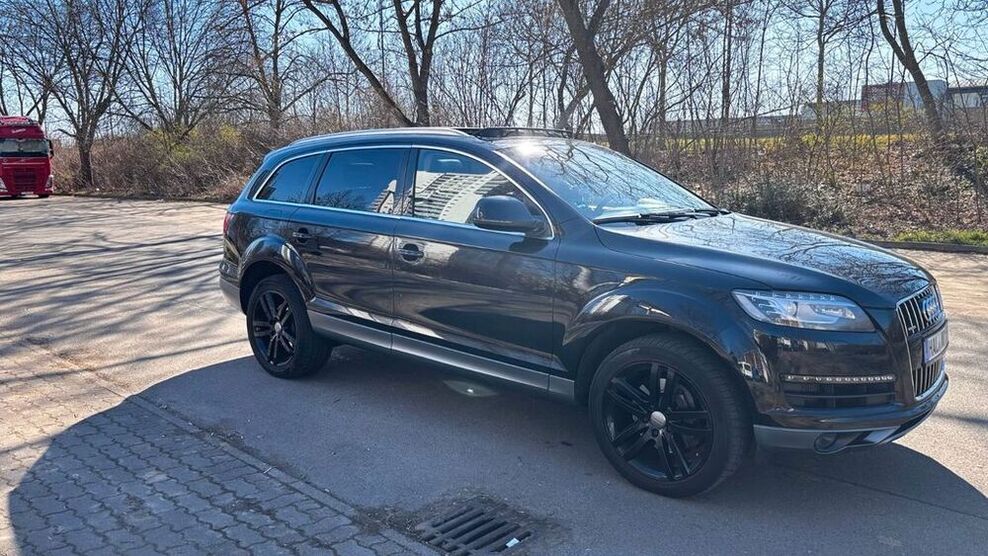 Q7