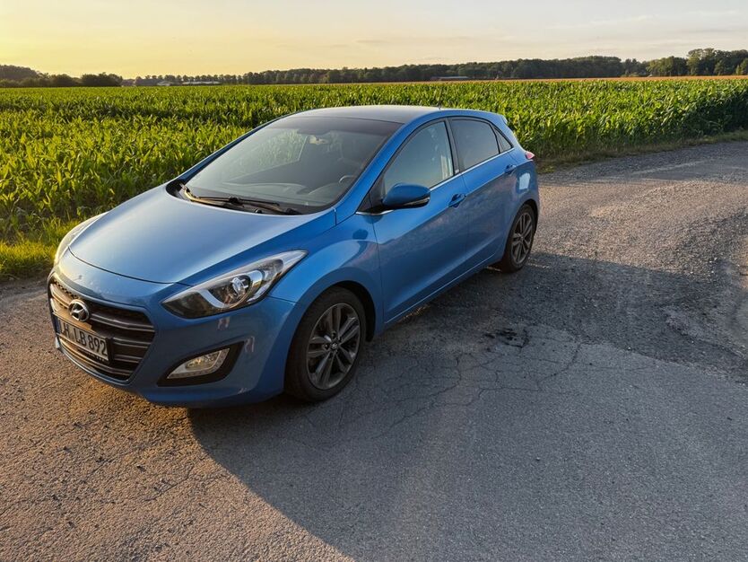 Hyundai i30 188.000 km 8.500 € Senden 48308