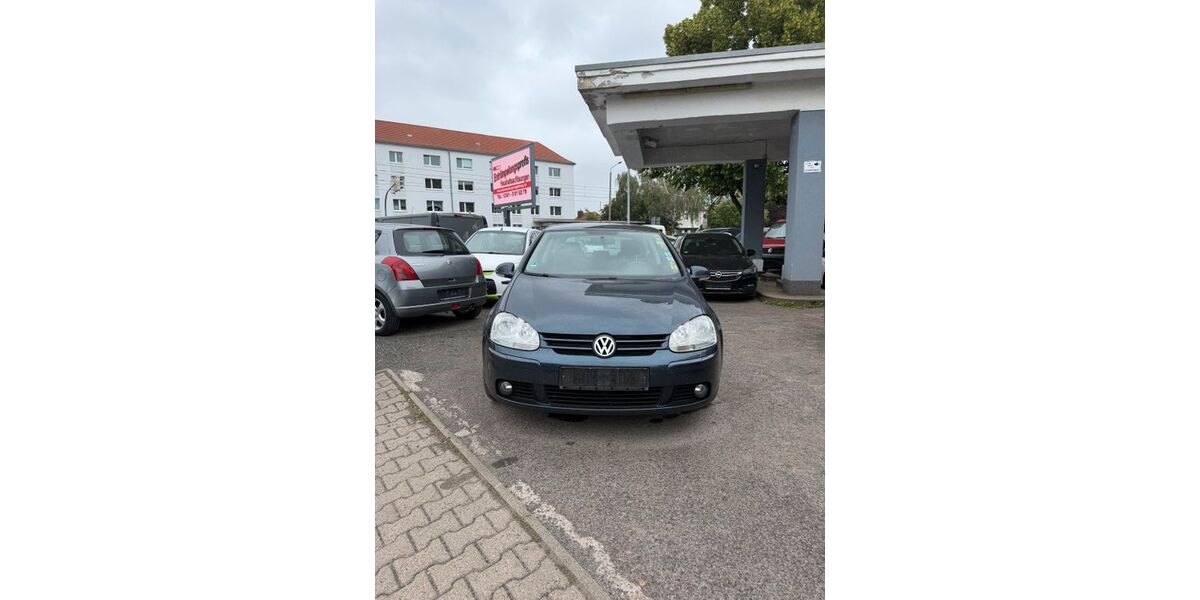 VW Golf 196.537 km 1.249 &euro; Magdeburg 39118