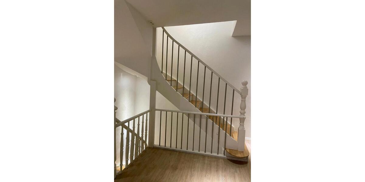 Einfamilienhaus Biebertal - 5 Zimmer, 210 m&sup2;, 1.300&euro; | Angebot:26406900