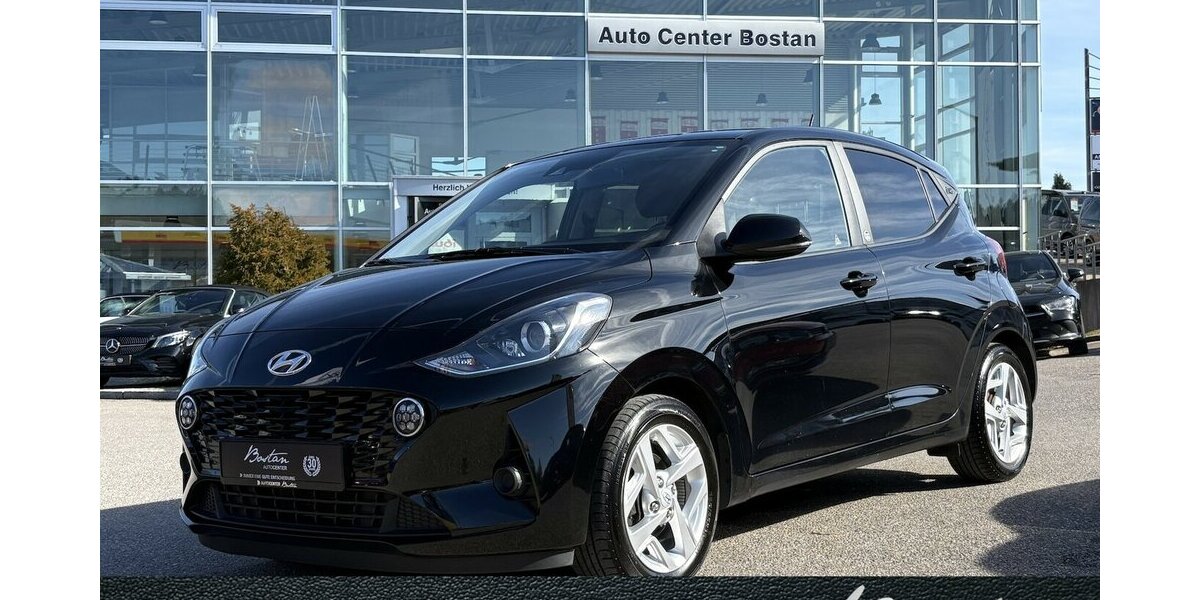 Hyundai i10 Edition 30 SITZHEIZUNG/SPURHALTEAS./1.HAND 65.428 km 9.900 &euro; Villingen-Schwenningen 78054