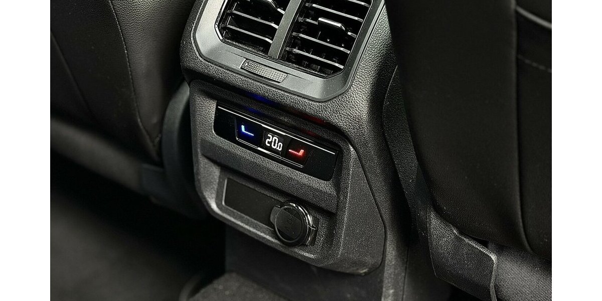 VW Tiguan R-Line 4Motion Pano Memory Keyless 14.600 km 42.900 &euro; Mönchengladbach 41066