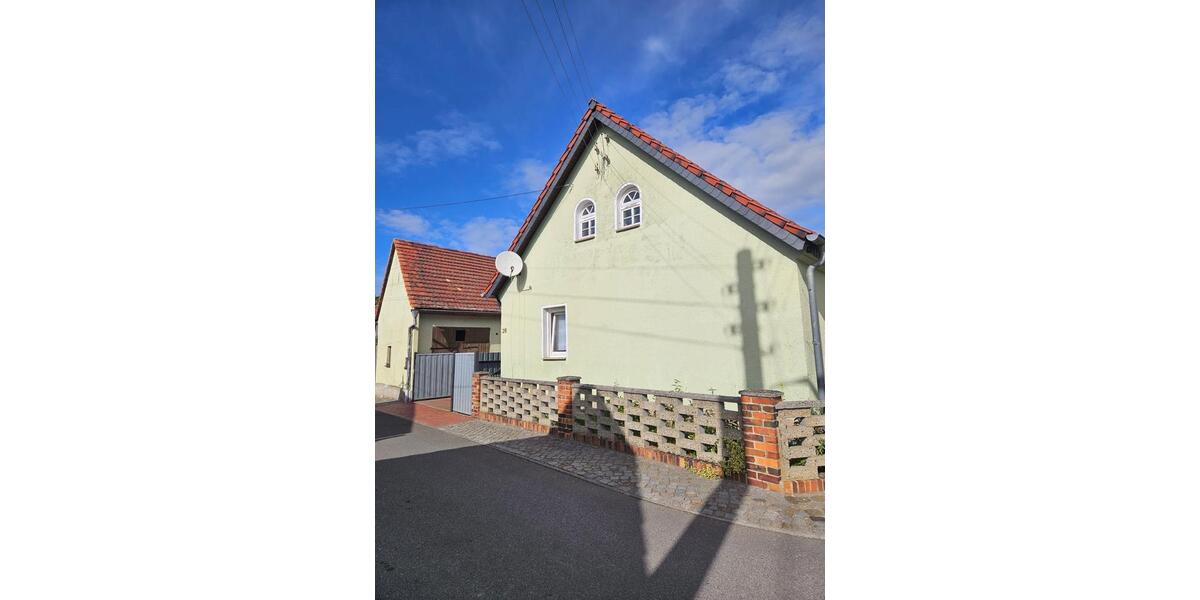 Einfamilienhaus Altdöbern - 4 Zimmer, 886 m&sup2;, 120.000&euro; | Angebot:27463874