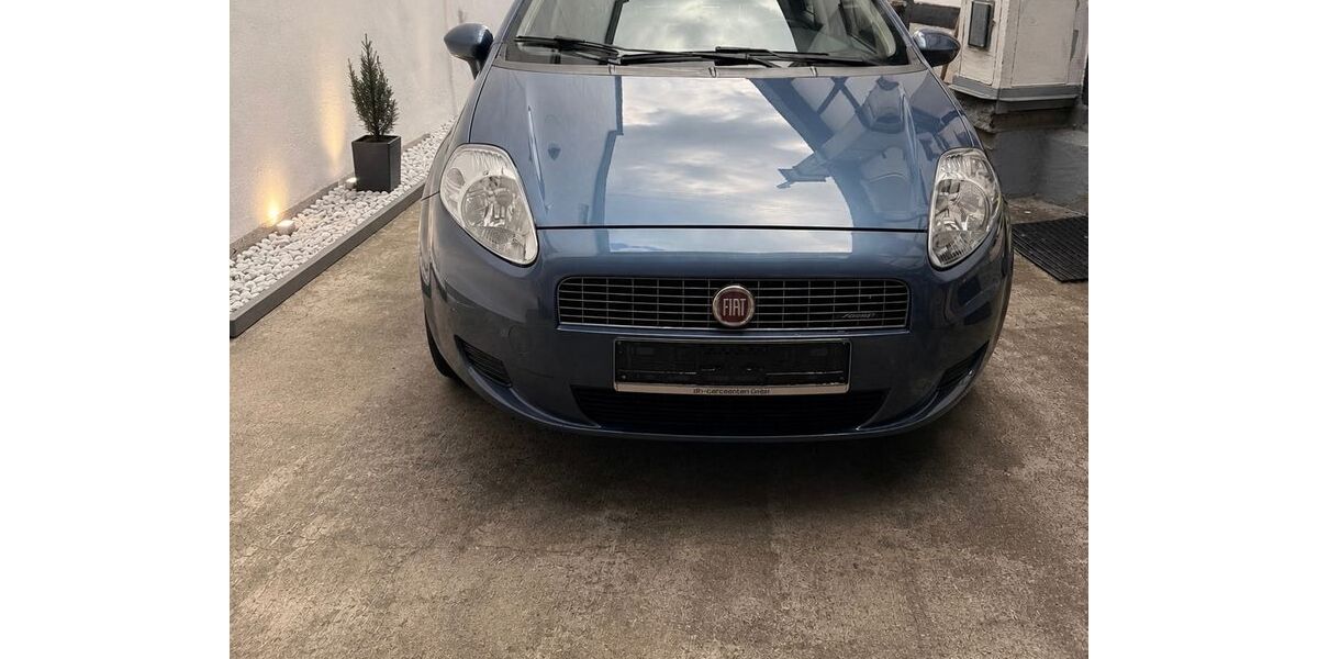 Fiat Punto 123.000 km 1.999 &euro; Remagen 53424