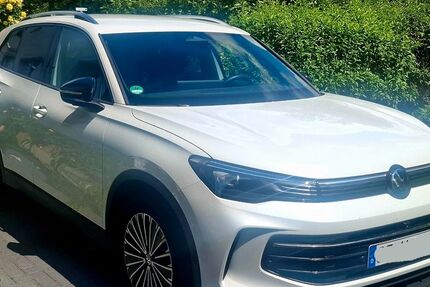 VW Tiguan 15.000 km 33.900 &euro; Wittingen 29378