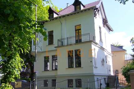 Haus Bonn / Godesberg-Villenviertel Villenviertel - 10 Zimmer, 240 m&sup2;, 3.900&euro; | Angebot:24814192