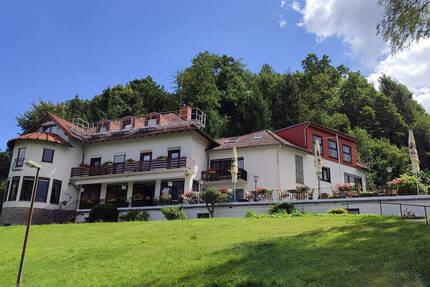 ELSTER & SÖHNE IMMOBILIEN präsentiert: Ein Ort für Genießer ,, Hotel Berghof ,, 1 zimmer