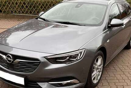 Opel Insignia 104.000 km 11.990 € Hamburg 22529
