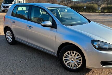 VW Golf 75.500 km 8.800 &euro; Bad Orb 63619