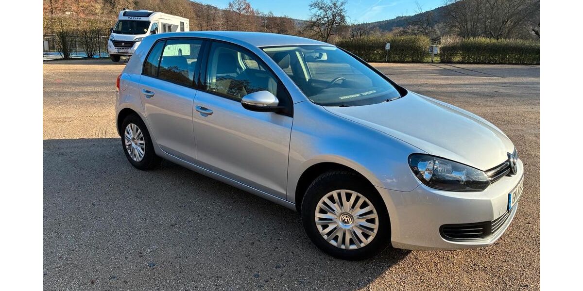 VW Golf 75.500 km 8.800 &euro; Bad Orb 63619