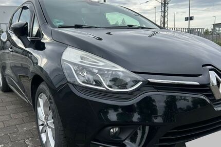 Renault Clio 141.000 km 5.000 &euro; Garching (bei München) 85748